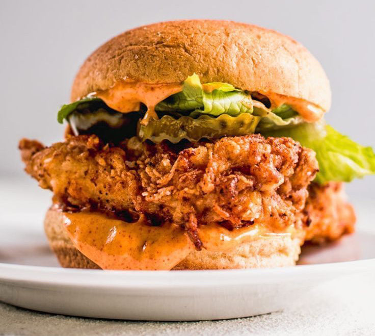 CHICKEN BURGER