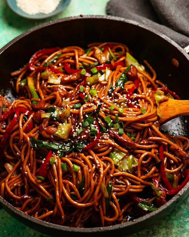NOODLES POLLO THAI